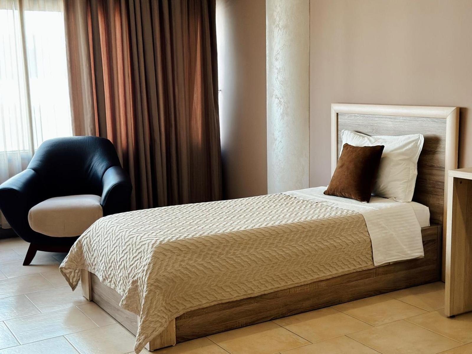 Hotel Terminal Tiranë Luaran gambar