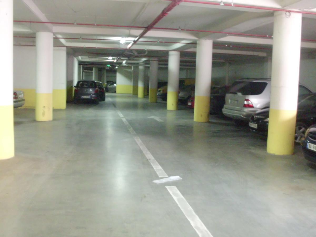 Hotel Terminal Tiranë Luaran gambar